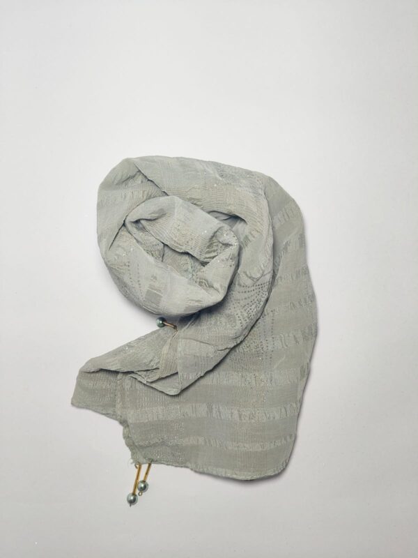light grey crinkled hijab - hijabshop.in 2